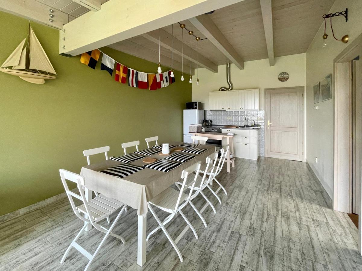 Apartmány Modřínový Dům Horní Planá Exterior foto
